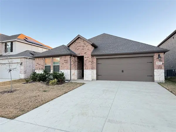 10120 High Grade Drive, Aubrey, TX 76227