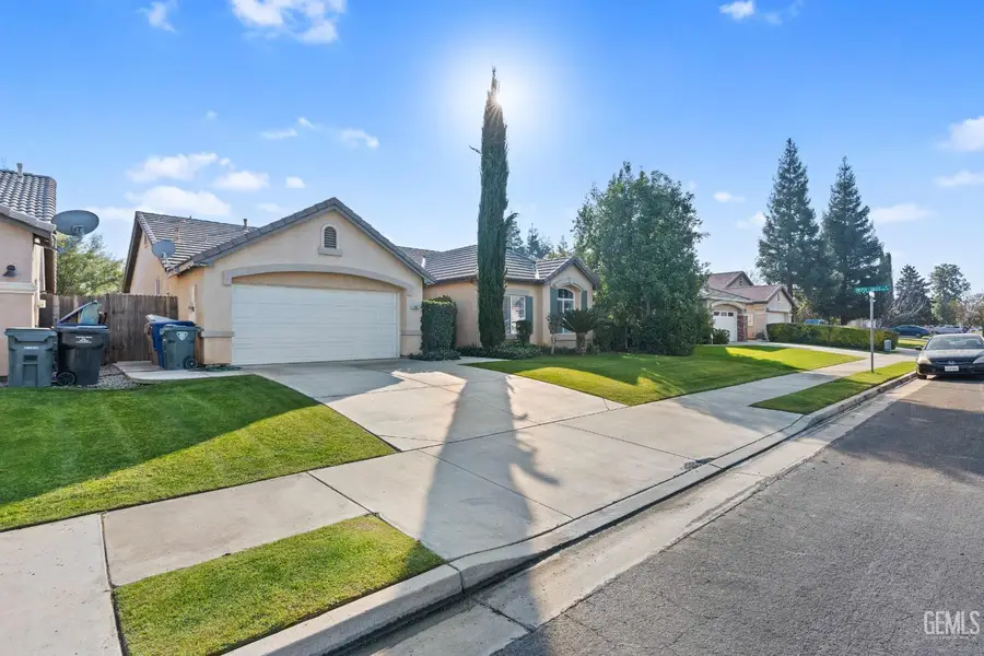 10807 ALEXANDER FALLS AVENUE, Bakersfield, CA 93312 - #2