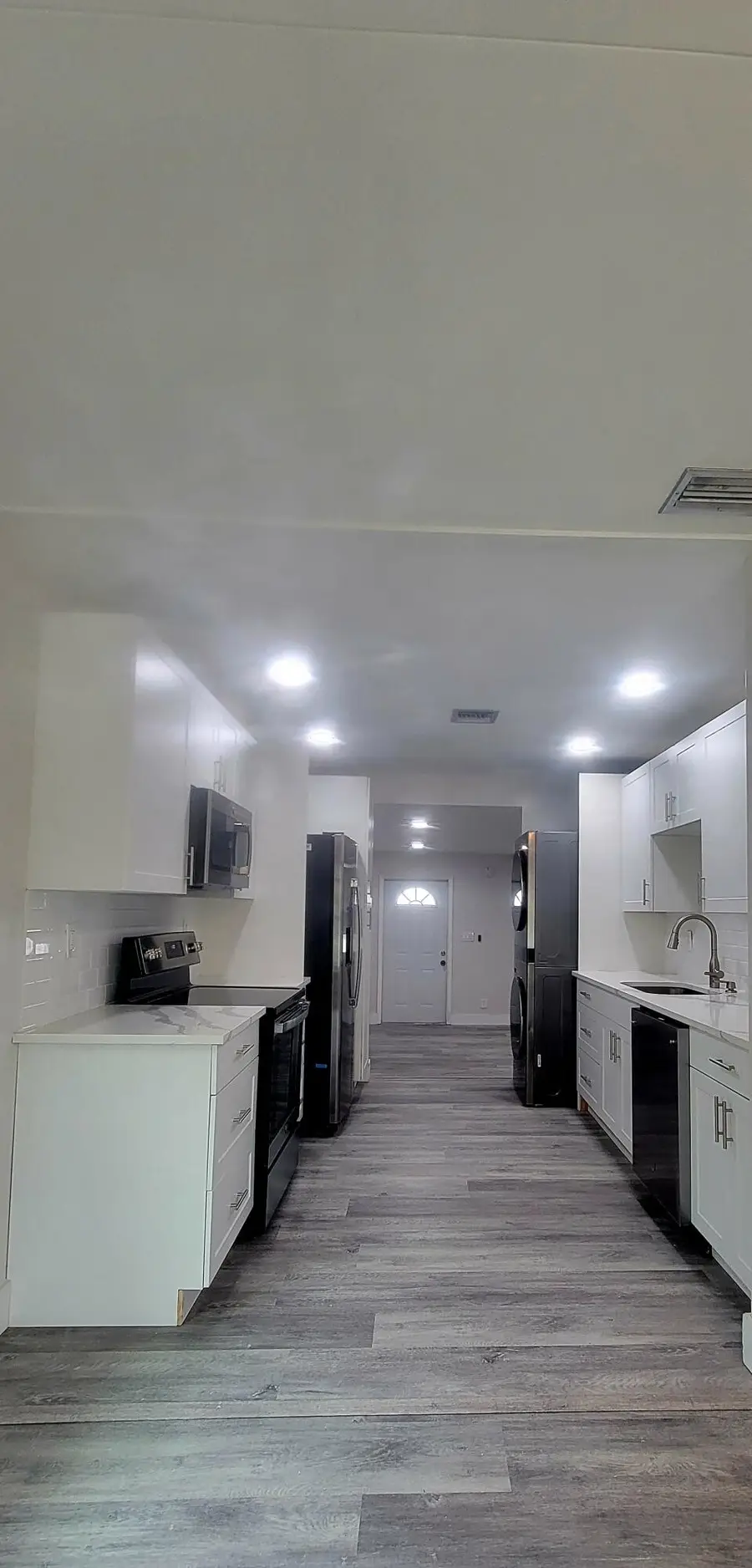 6514 Garden Avenue, West Palm Beach, FL 33405 - #3