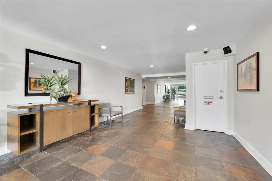 8535 W West Knoll Drive #111, West Hollywood, CA 90069 - #3