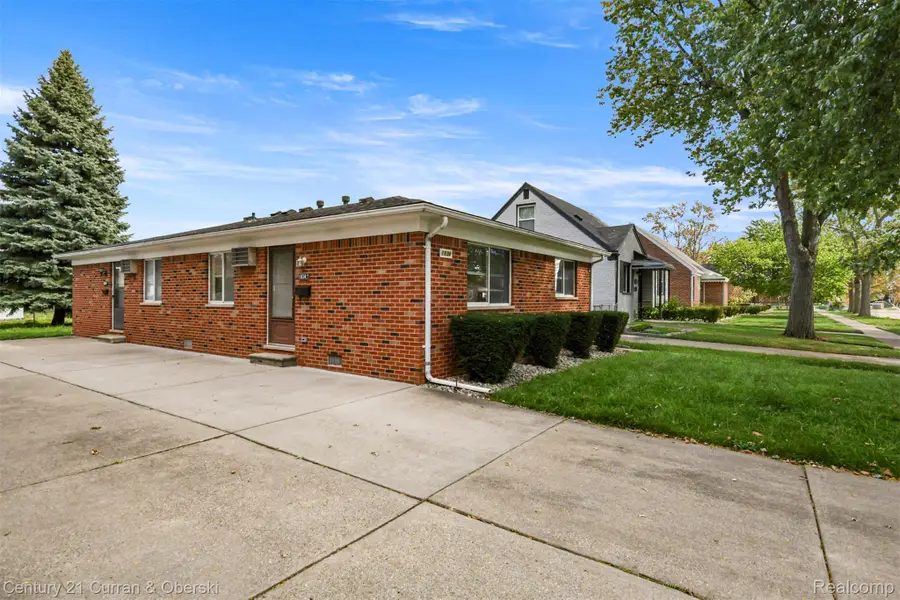 1834 Mill St Apt A, Lincoln Park, MI 48146 - #2