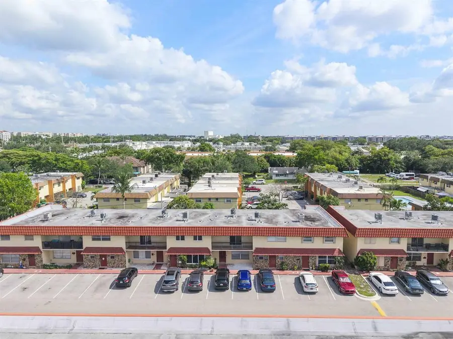 6659 SW 41st Place #38, Davie, FL 33314 - #3