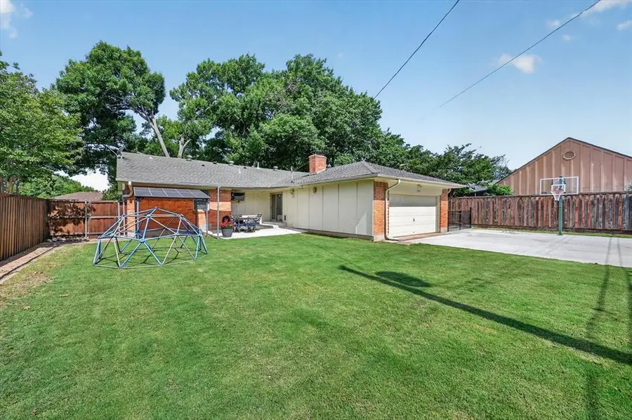 1132 N Cottonwood Drive, Richardson, TX 75080 - #3