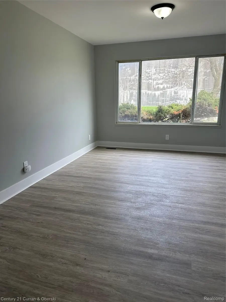 1107 Montie Road, Lincoln Park, MI 48146 - #3