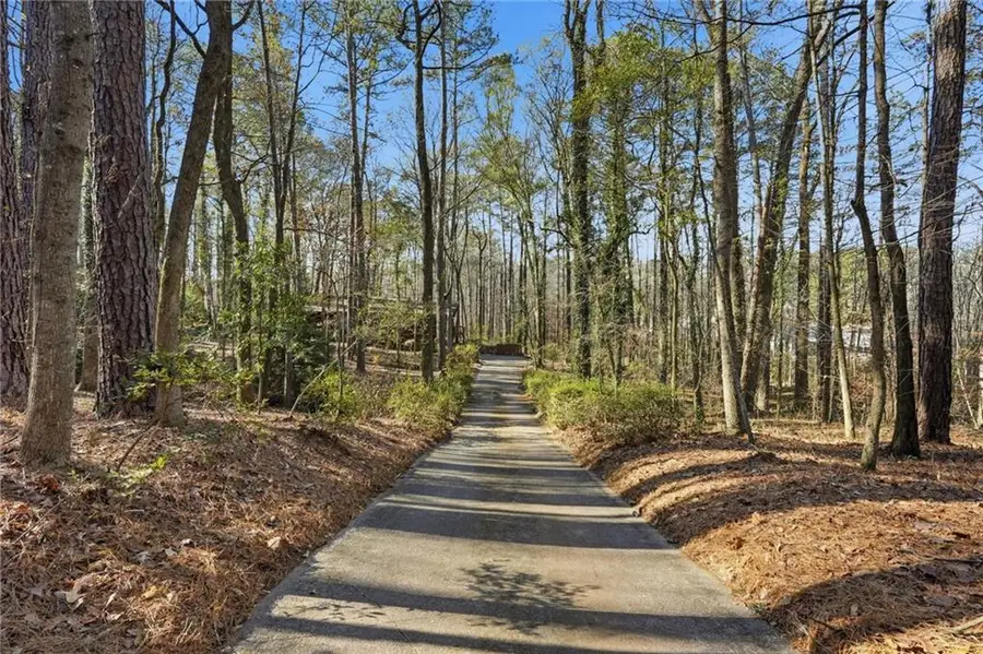 1091 Cole Drive Sw, Lilburn, GA 30047 - #3