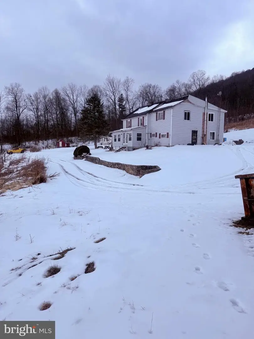 875 R And D Ln, Port Charlotte, PA 17233 - #1