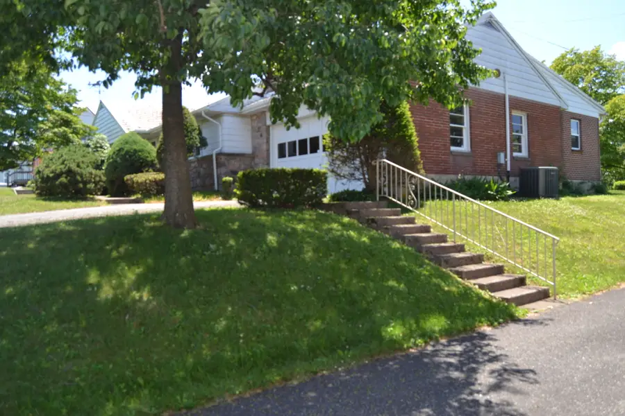 1294 Trexlertown Rd, Trexlertown, PA 18087 - #3