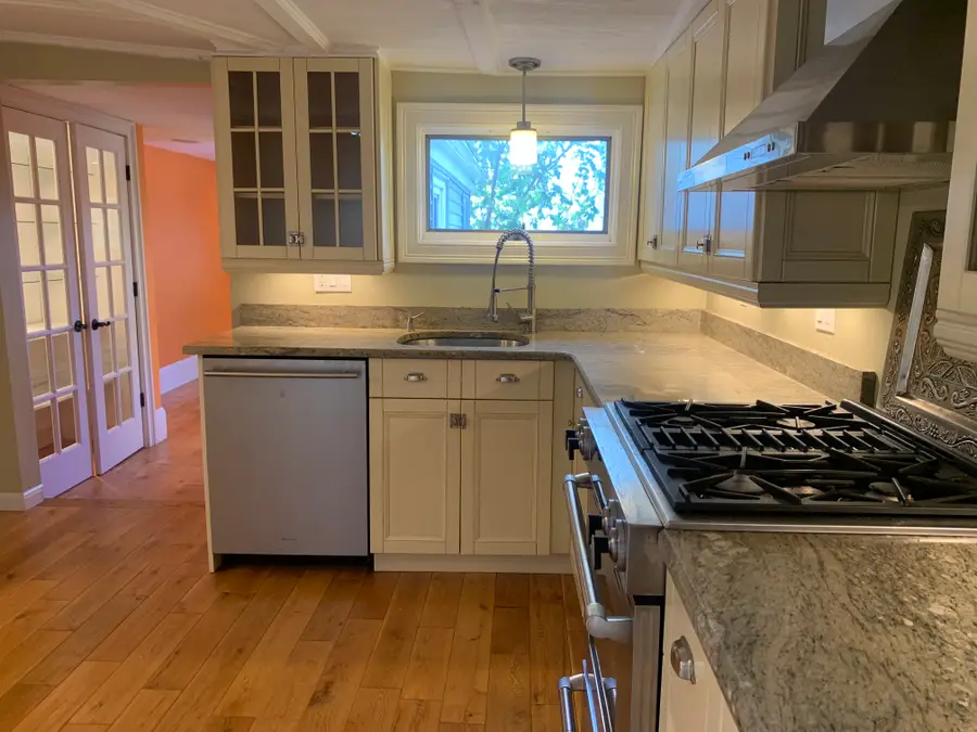 10 Salem St. Ave #Unit 2, Boston, MA 02129 - #3