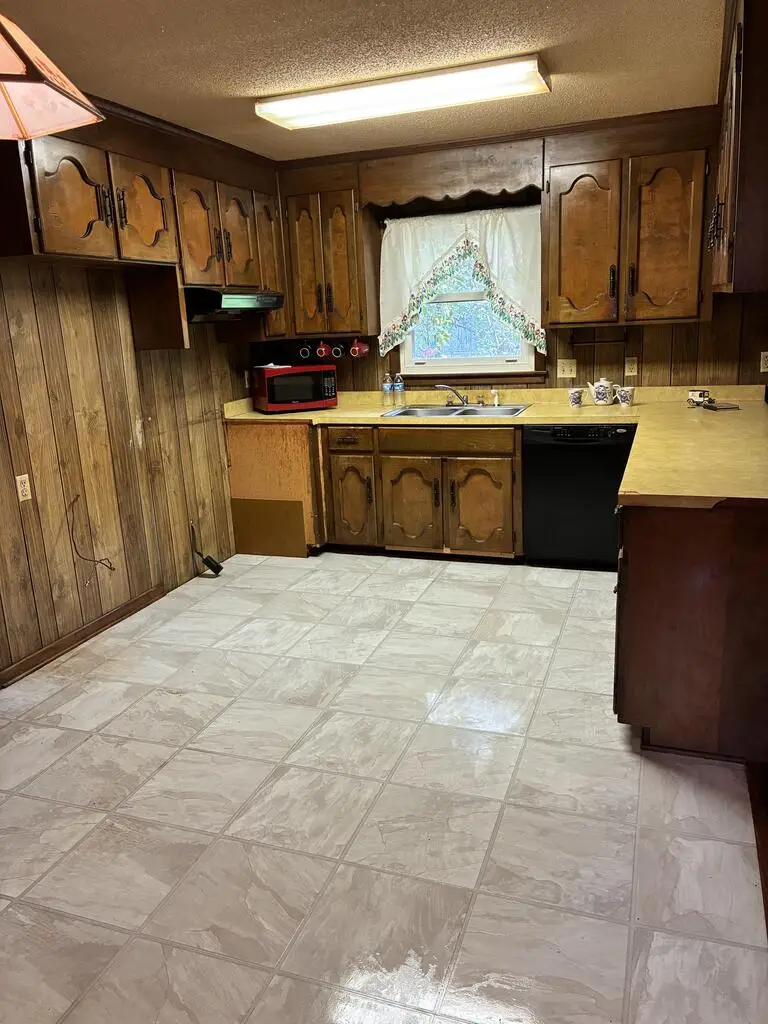 300 Richland Avenue, Enterprise, AL 36330 - #3