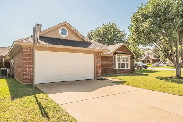 2711 Canterbury Street, Euless, TX 76039