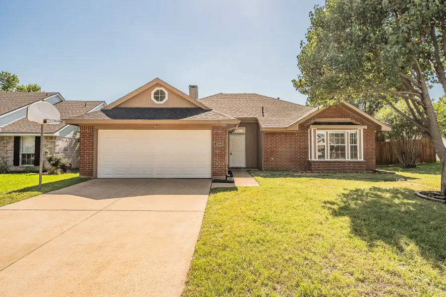 2711 Canterbury Street, Euless, TX 76039 - #2
