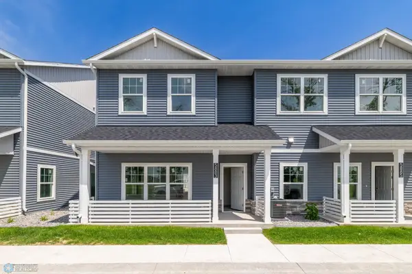 5881 41 Street S, Fargo, ND 58104