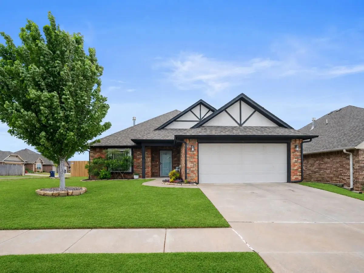 18601 Maidstone Lane, Edmond, OK 73012 - #1