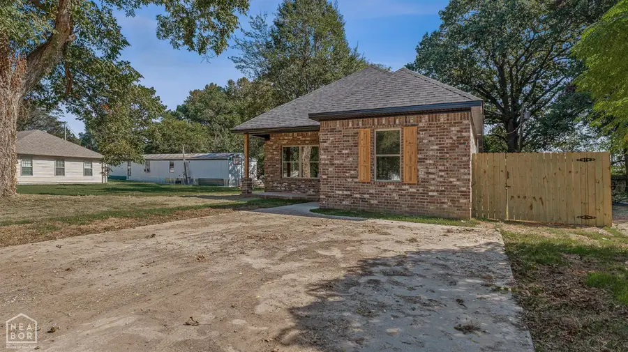 904 Lange, Leachville, AR 72438 - Image #3