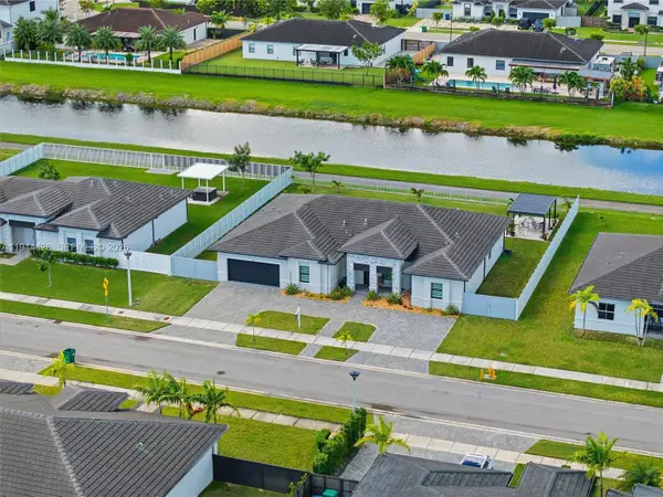 19080 SW 133 Ct, Miami, FL 33177