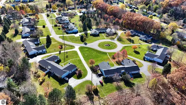 7085 Cherrywood, Traverse City, MI 49686
