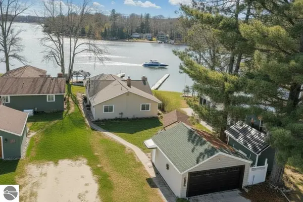 11412 South Shore, Lake, MI 48632