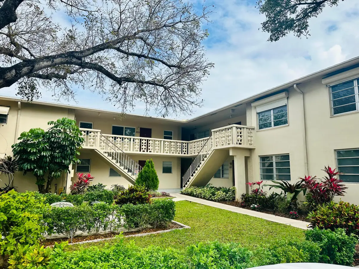 606 S C Street #201, Lake Worth Beach, FL 33460 - #1