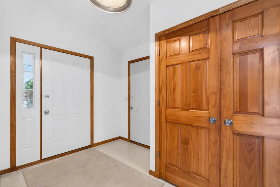 N262 Eastowne Lane, Appleton, WI 54915-6154 - #3
