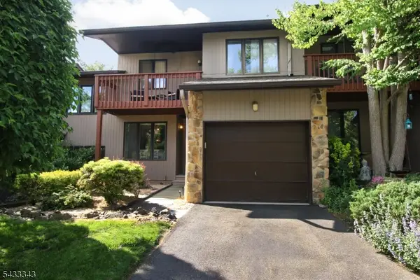 7 Dogwood Court, Woodland Park, NJ 07424