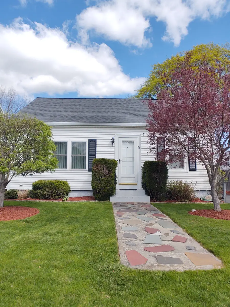 21 Urban Avenue, Pawtucket, RI 02860 - #2