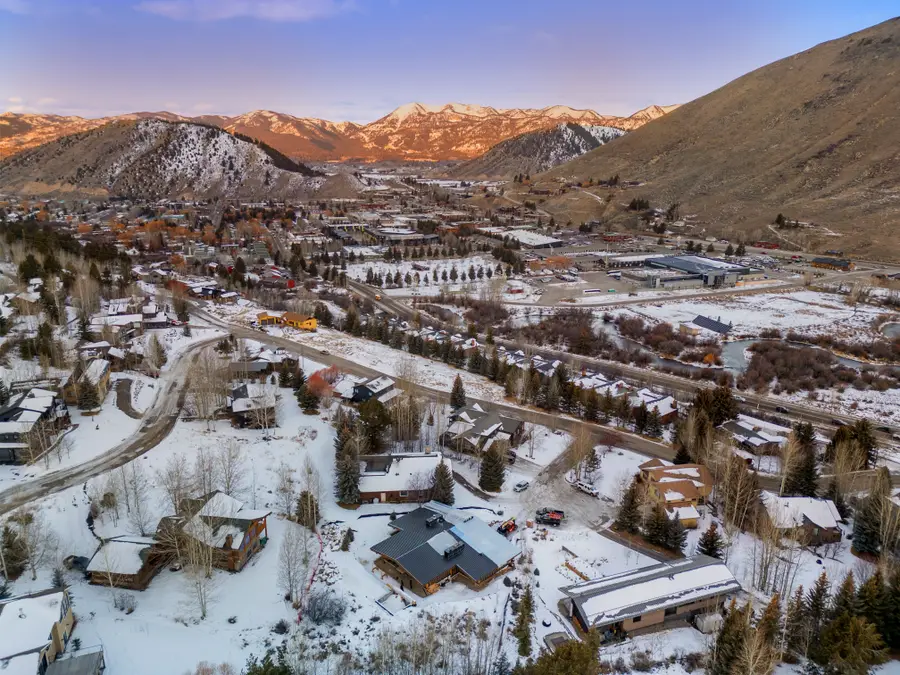 646 Lariat Loop, Jackson, WY 83001 - #2