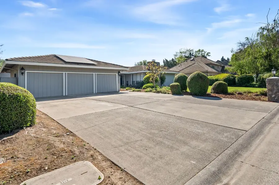 27033 E El Macero Drive, El Macero, CA 95618 - #2