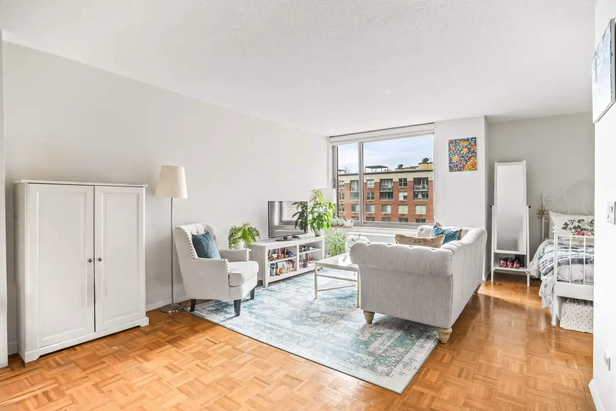 2 S End Avenue #8W, Manhattan, NY 10280 - #1