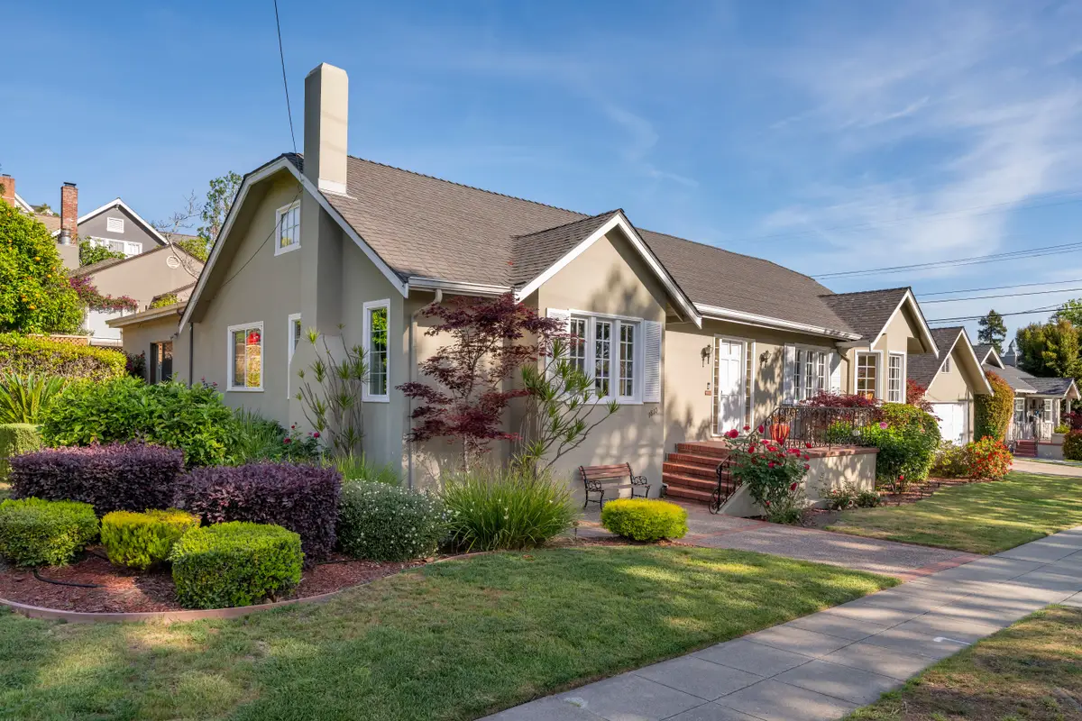 1810 Hillside Drive, Burlingame, CA 94010 - #1