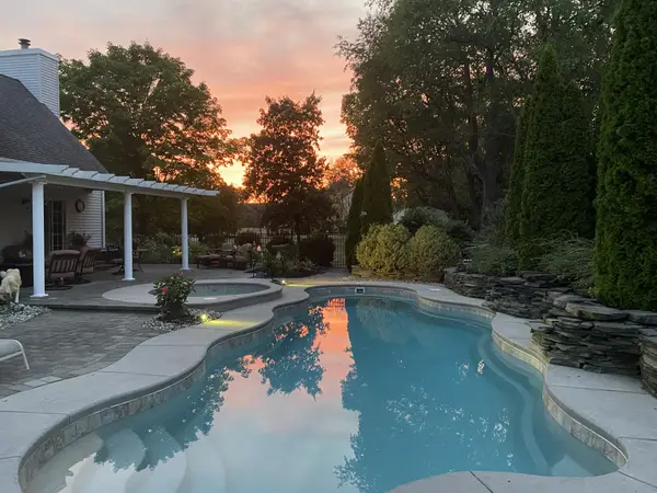 100 Distillery Rd, Readington Twp., NJ 08889