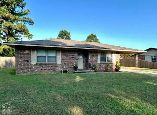 132 S Crest Avenue S, Trumann, AR 72472