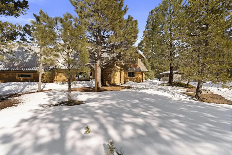 140643 Kamloop Ln, Gilchrist, OR 97737 - Image #2