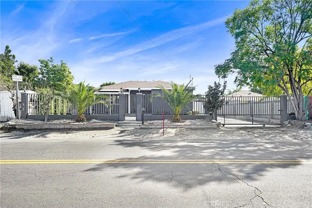 11068 Penrose Street, Sun Valley, CA 91352 - #1