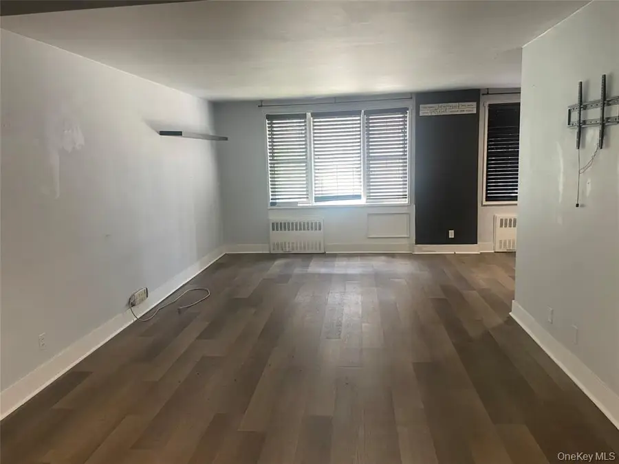 1 Sadore Lane #2W, Yonkers, NY 10710 - #3