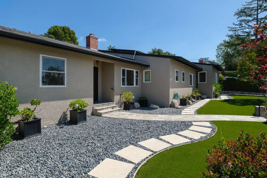 2423 Laughlin Avenue, La Crescenta, CA 91214 - #3