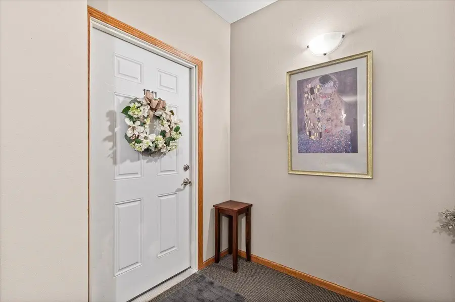 230 Hilldale Dr, Hartford, WI 53027 - #3