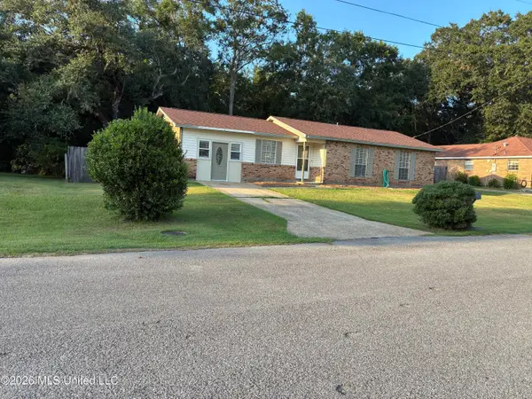 3201 Riverbend Road, Moss Point, MS 39562