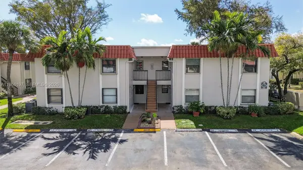 9730 Hammocks Blvd #201-28, Miami, FL 33196