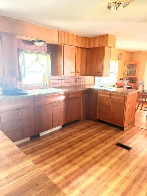 205 S Gibbs Street, Allenville, IL 61951 - #3