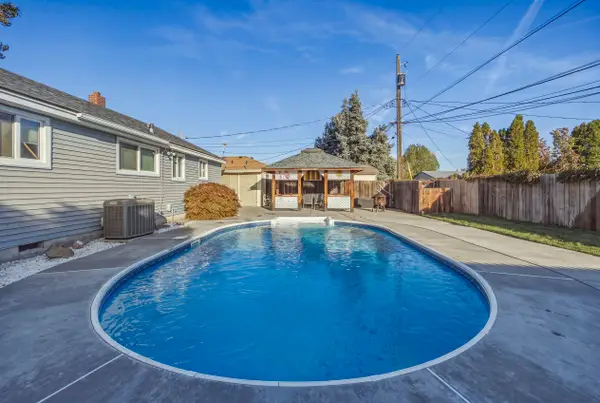 1838 W Octave Street, Pasco, WA 99301