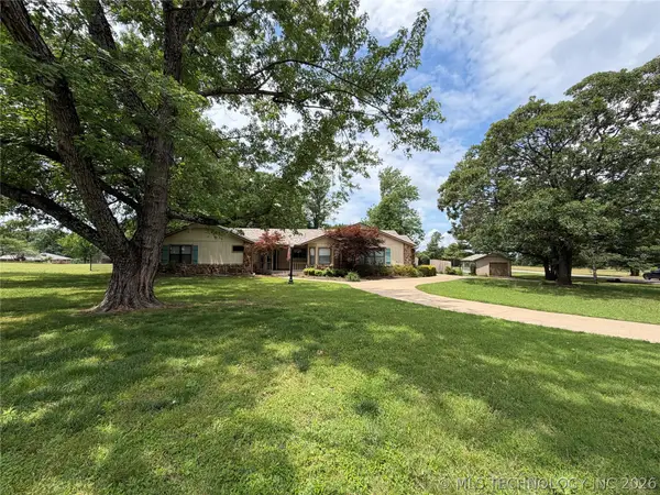 700 Hickory Hill Road, Sapulpa, OK 74066