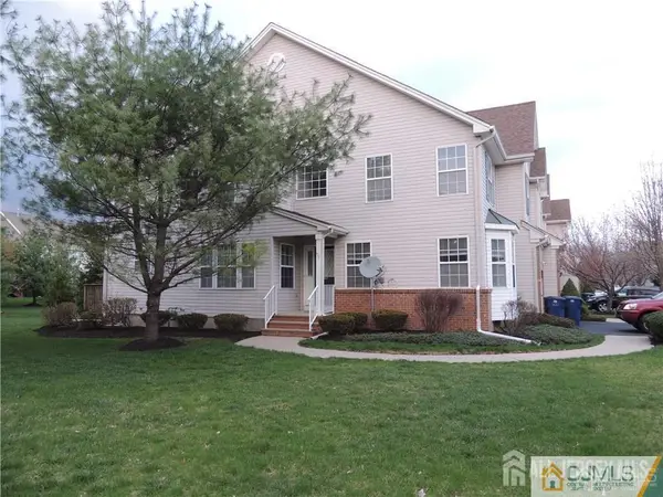 -107 Amy Drive, North Brunswick, NJ 08902
