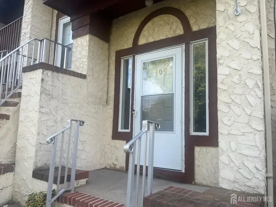 109 MICHAELS Court, Woodbridge, NJ 07095 - #2