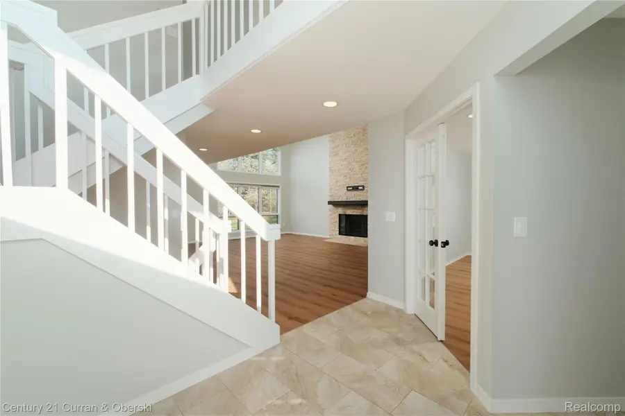 1083 N Livernois Road, Rochester Hills, MI 48306 - #3