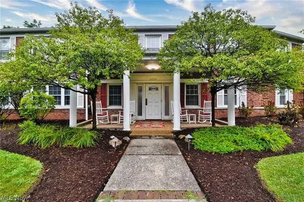 20301 Shelburne Road #9B, Shaker Heights, OH 44118