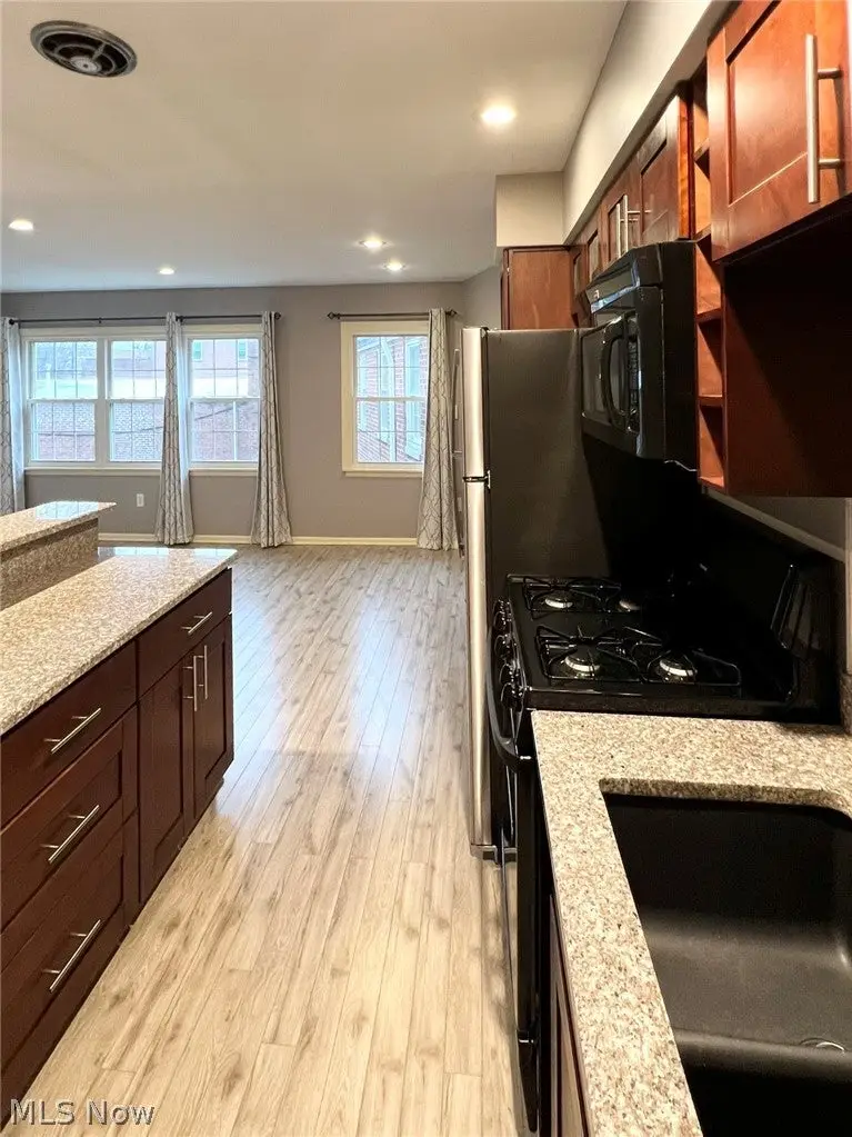 20301 Shelburne Road #9B, Shaker Heights, OH 44118 - #3