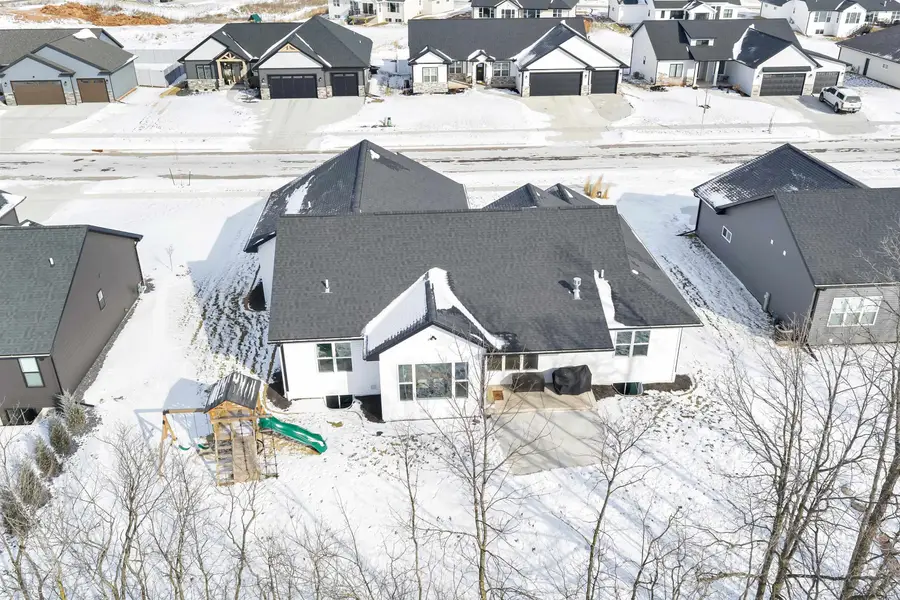 2531 S Stellita Circle, De Pere, WI 54115-2349 - Image #2