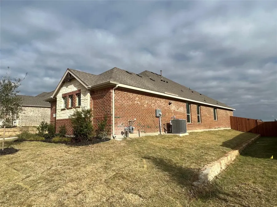 3611 Walnut Ridge Drive, Grand Prairie, TX 75050 - #3