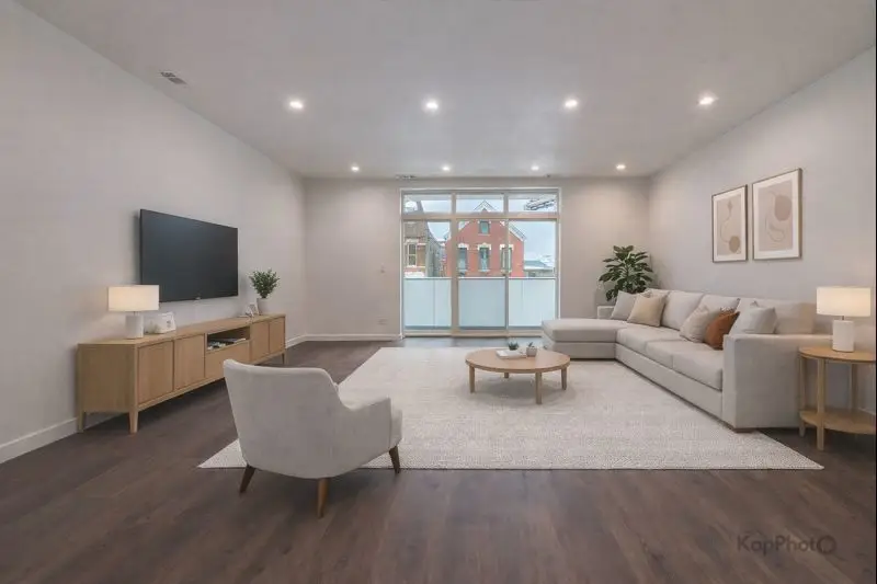 1921 S Jefferson Street #2, Chicago, IL 60616 - #3