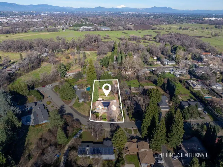 2850 Balaton Avenue, Redding, CA 96001 - #2
